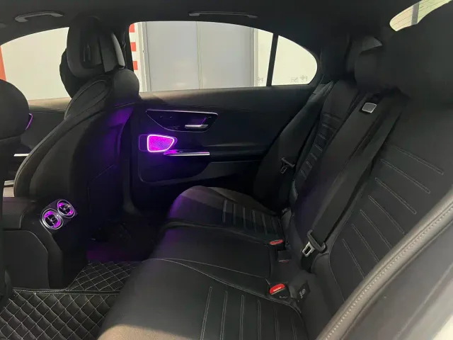Mercedes-Benz C-Class — Фото автомобиля 5