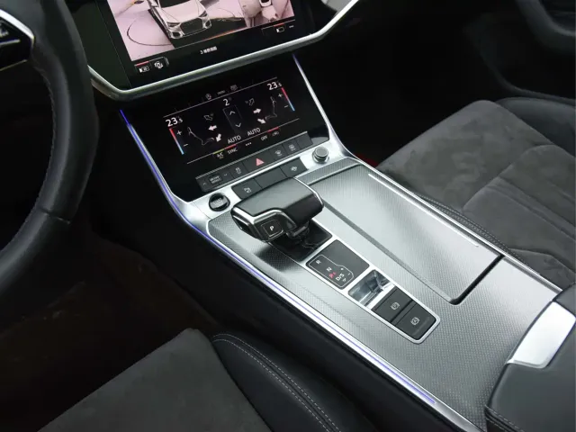 Audi A6L — Фото автомобиля 5