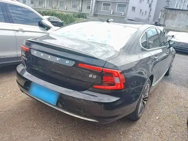 Volvo S90 — Фото автомобиля 6