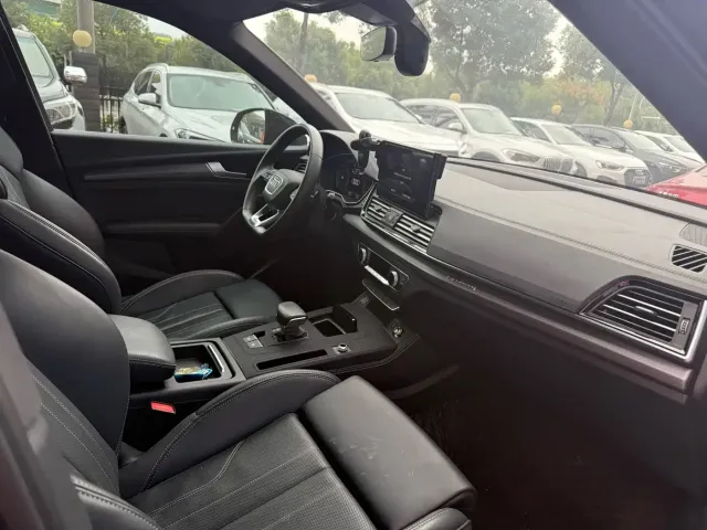Audi Q5L — Фото автомобиля 2