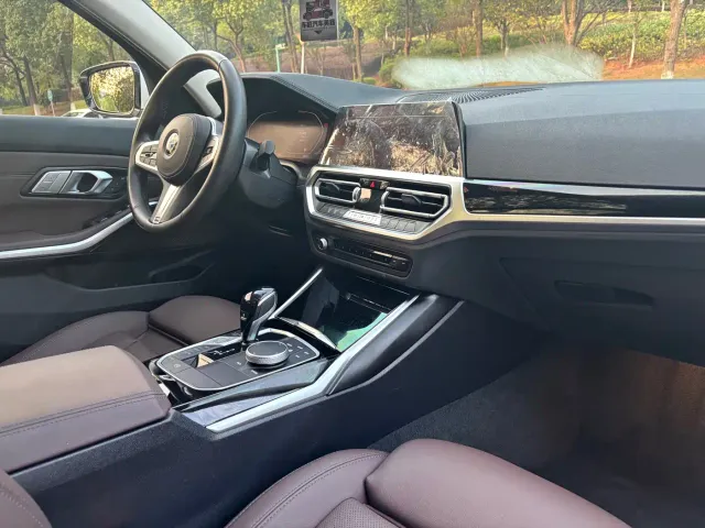 BMW 3 Series — Фото автомобиля 14