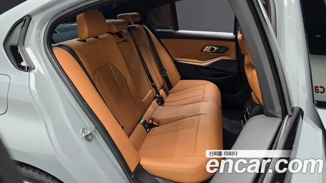 BMW 3-Series 3 серия (G20) 320i M Sport — Фото автомобиля 24