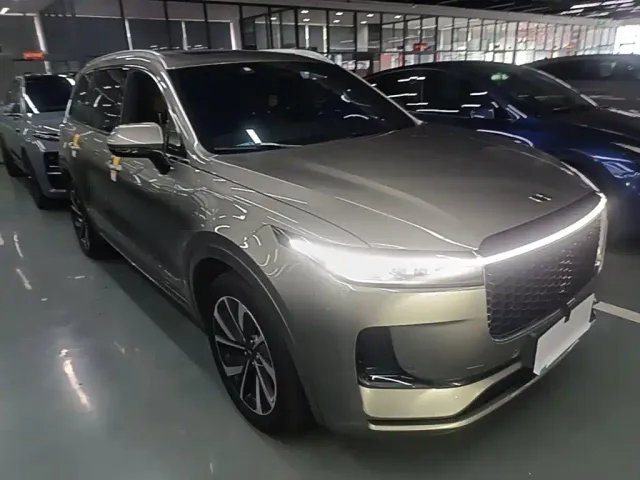 Li Auto ONE — Фото автомобиля 3