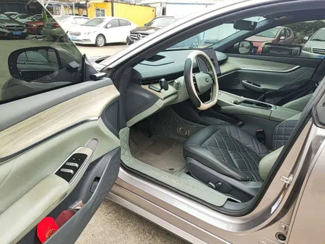 Changan Qiyuan A07 — Фото автомобиля 15