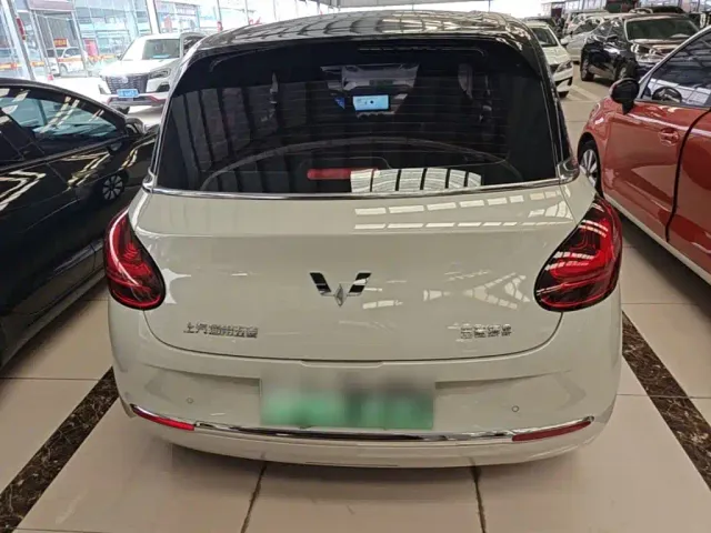 Wuling Bingo — Фото автомобиля 5