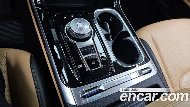 Kia Canival Carnival 4 поколение Бензин 7 мест Signature — Фото автомобиля 8