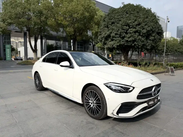 Mercedes-Benz C-Class — Фото автомобиля 4