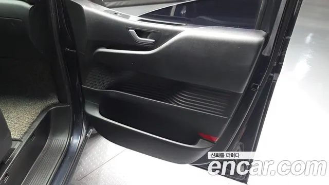 Hyundai Staria Staria Карго 5 мест — Фото автомобиля 24