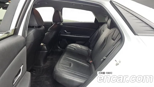 Hyundai Avante CN7 — Фото автомобиля 18