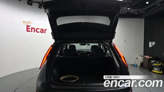 Kia Niro The All New — Фото автомобиля 26