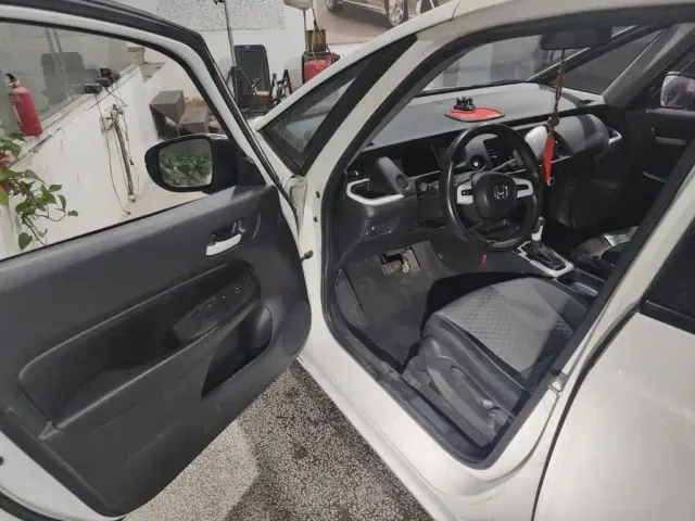 Honda Fit — Фото автомобиля 12