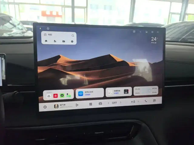 Geely Galaxy Galaxy E5 2026 610km Explorer+ Edition — Фото автомобиля 12