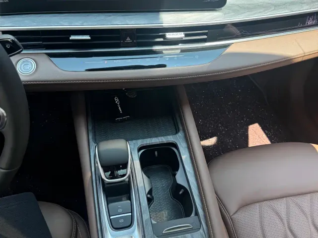 Chery Arrizo 8 — Фото автомобиля 11