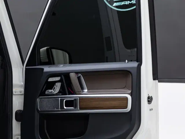 Mercedes-Benz G-Class — Фото автомобиля 16