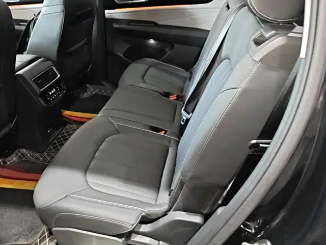Volkswagen Teramont — Фото автомобиля 16