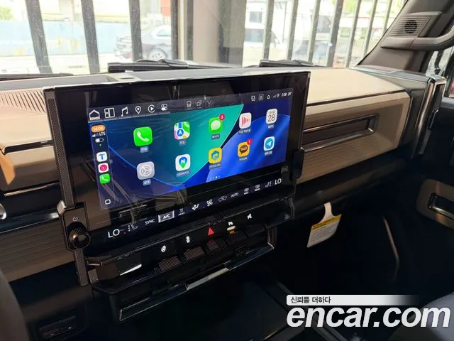 GMC Hummer EV — Фото автомобиля 14