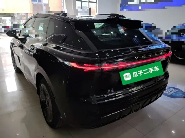Voyah Auto Voyah Zhiyin 2024 Long Range Super Charging Edition — Фото автомобиля 4