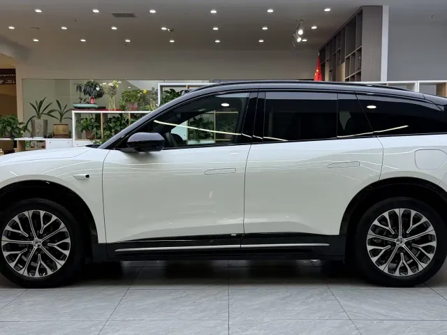 Nio ES6 — Фото автомобиля 3