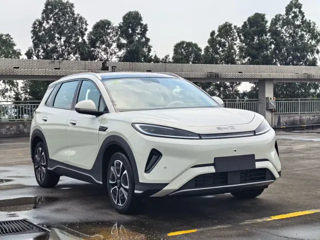 BYD Seal 05 DM-i — Фото автомобиля 7