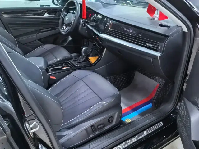 Volkswagen Passat — Фото автомобиля 11