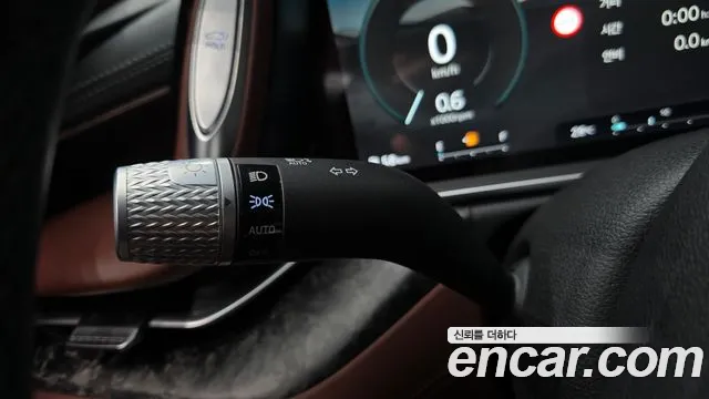 Genesis G90 Бензин 3.5 турбо AWD — Фото автомобиля 8