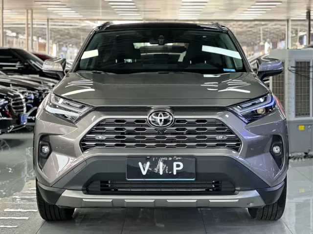 Toyota RAV4 — Фото автомобиля 2