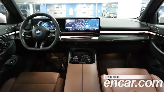 BMW 5 Series G60 — Фото автомобиля 7