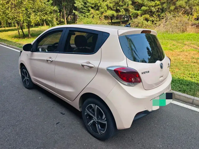 Changan Benben E-Star — Фото автомобиля 4