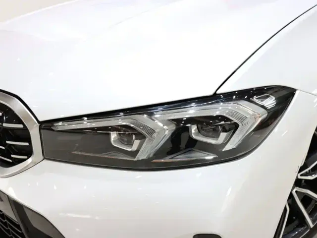 BMW 3 Series — Фото автомобиля 7