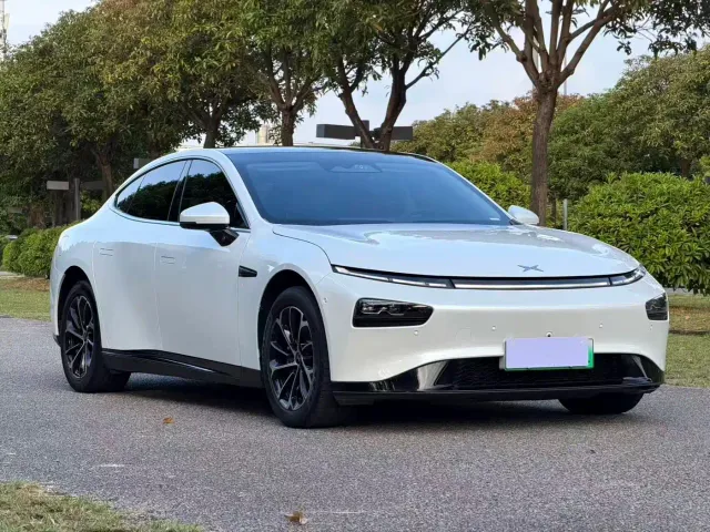 Xpeng P7 — Фото автомобиля 3
