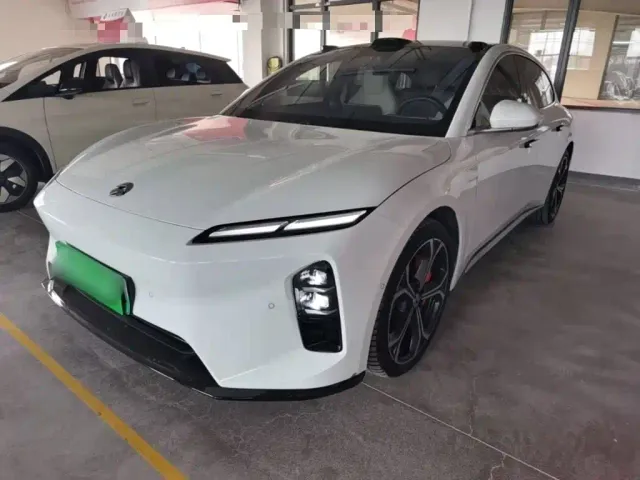 Фотография автомобиля — Nio ET5 Touring