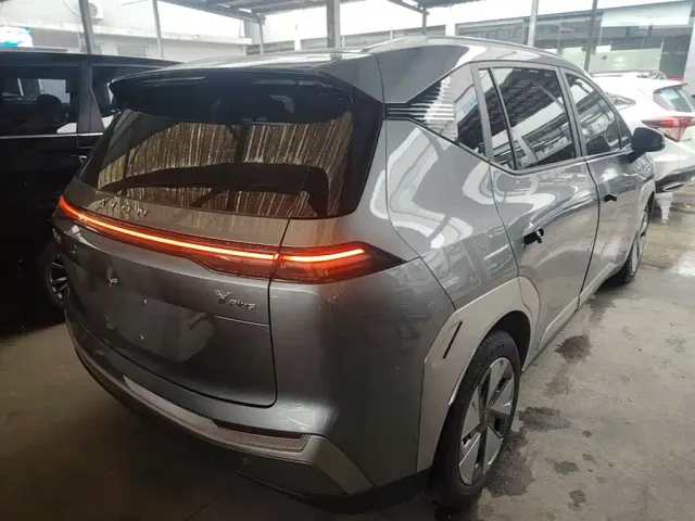 GAC Aion Y — Фото автомобиля 4