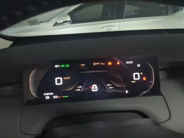 Changan Qiyuan Q05 — Фото автомобиля 8