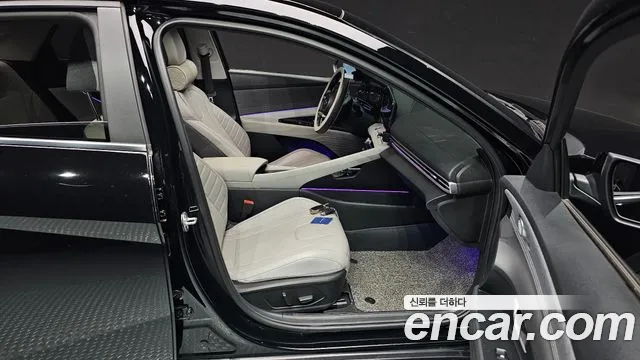 Hyundai Avante CN7 — Фото автомобиля 16