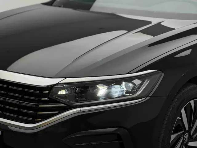 Volkswagen Passat — Фото автомобиля 17