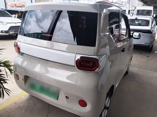 Wuling Hongguang Mini EV — Фото автомобиля 6