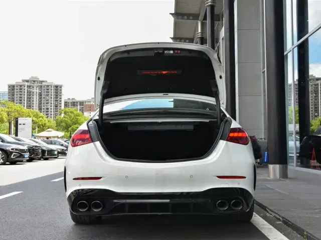 Mercedes-Benz C-Class AMG — Фото автомобиля 11