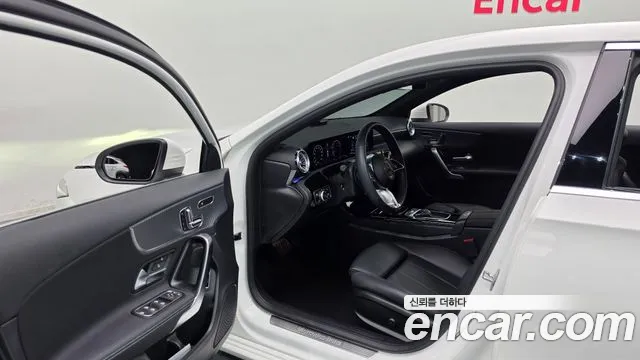 Mercedes-Benz A-Class W177 — Фото автомобиля 15