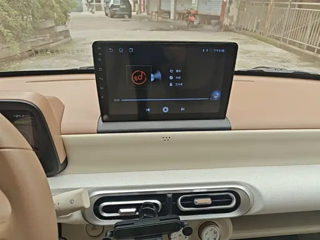 Wuling Hongguang Mini EV — Фото автомобиля 12
