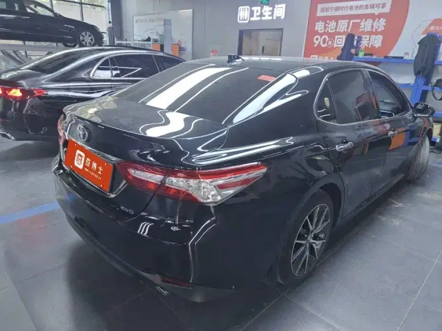 Toyota Camry — Фото автомобиля 3