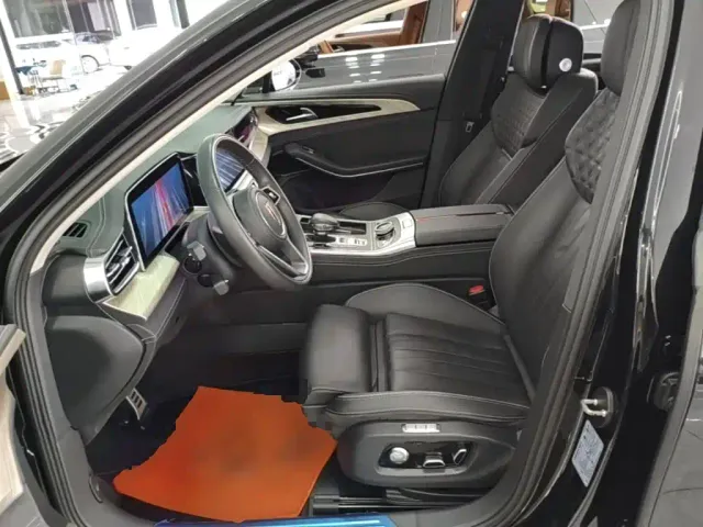 Hongqi H9 — Фото автомобиля 14