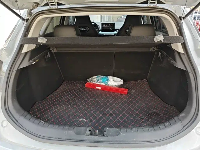 Geely Emgrand S — Фото автомобиля 18