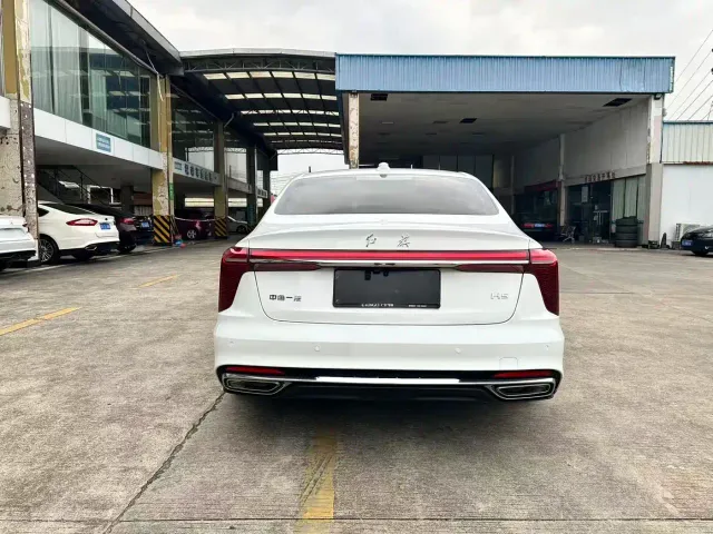 Hongqi H5 — Фото автомобиля 8