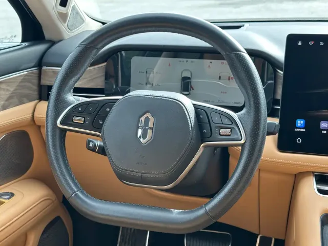 Aito M5 — Фото автомобиля 15