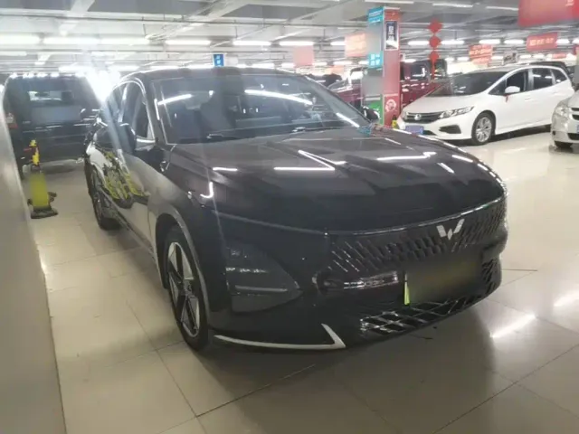 Wuling Starlight — Фото автомобиля 3