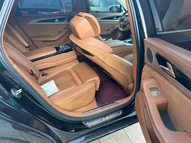 Hongqi H9 — Фото автомобиля 7