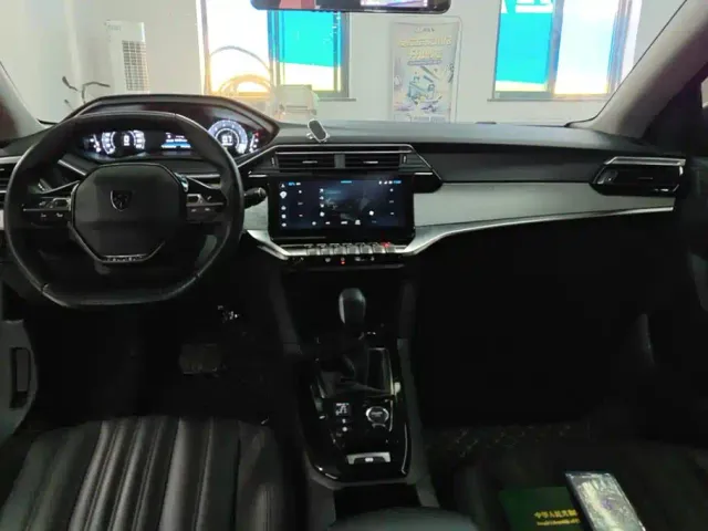 Peugeot 408 — Фото автомобиля 12