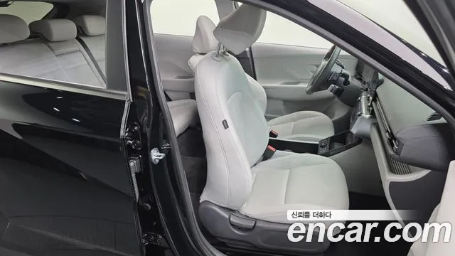 Hyundai Kona Kona (SX2) Бензин 1.6 турбо 2WD — Фото автомобиля 26