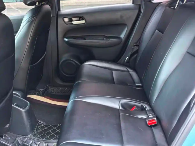 Honda Fit — Фото автомобиля 8