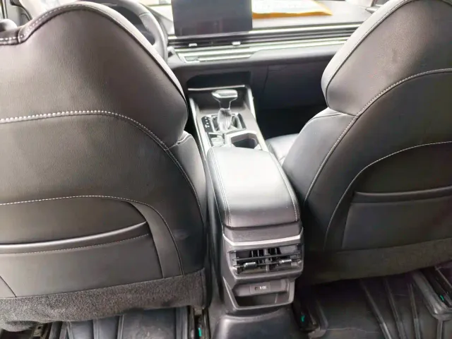 Geely Emgrand — Фото автомобиля 9